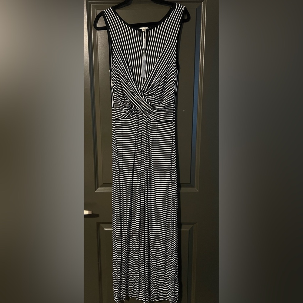 NWT Spence Maxi Dress Size L